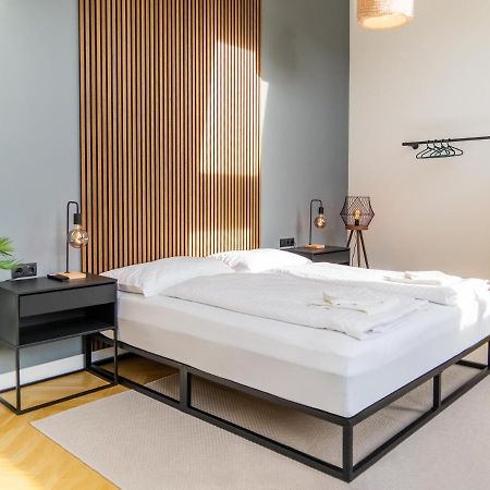 Myflat - Bright Apartment Near Central Station Виена Екстериор снимка