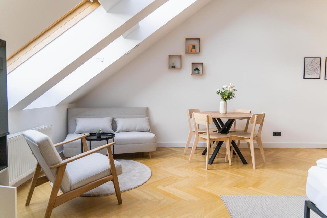 Myflat - Bright Apartment Near Central Station Виена Екстериор снимка