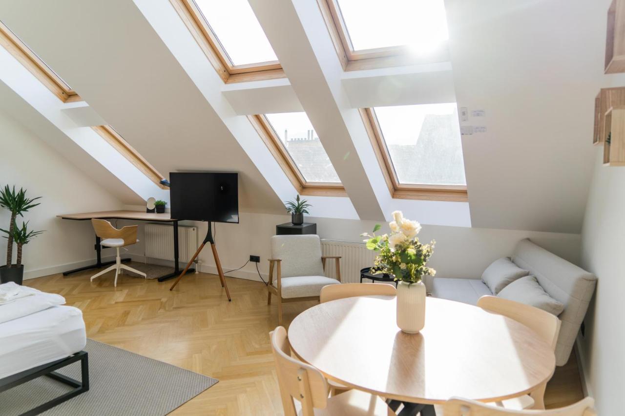 Myflat - Bright Apartment Near Central Station Виена Екстериор снимка