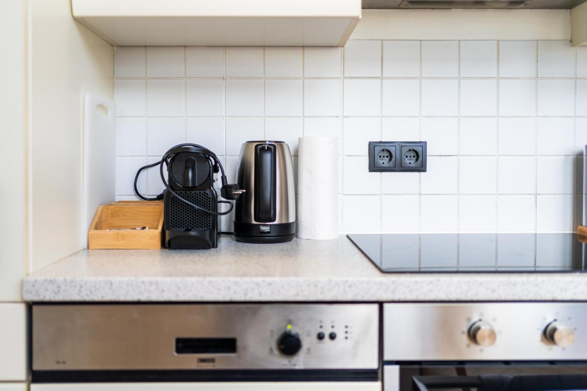 Myflat - Bright Apartment Near Central Station Виена Екстериор снимка