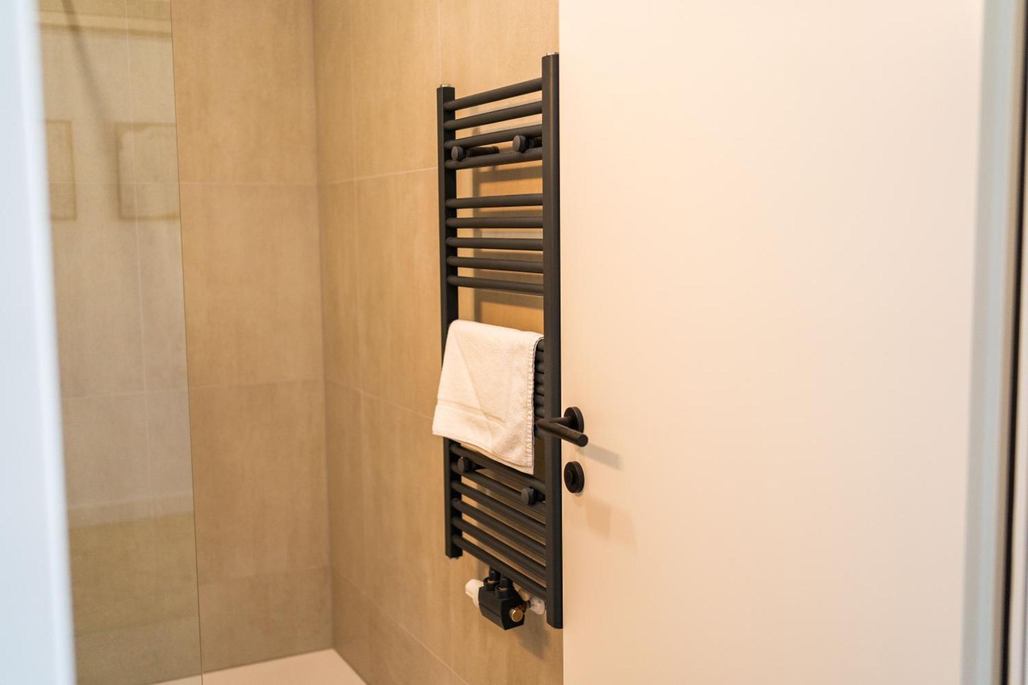 Myflat - Bright Apartment Near Central Station Виена Екстериор снимка