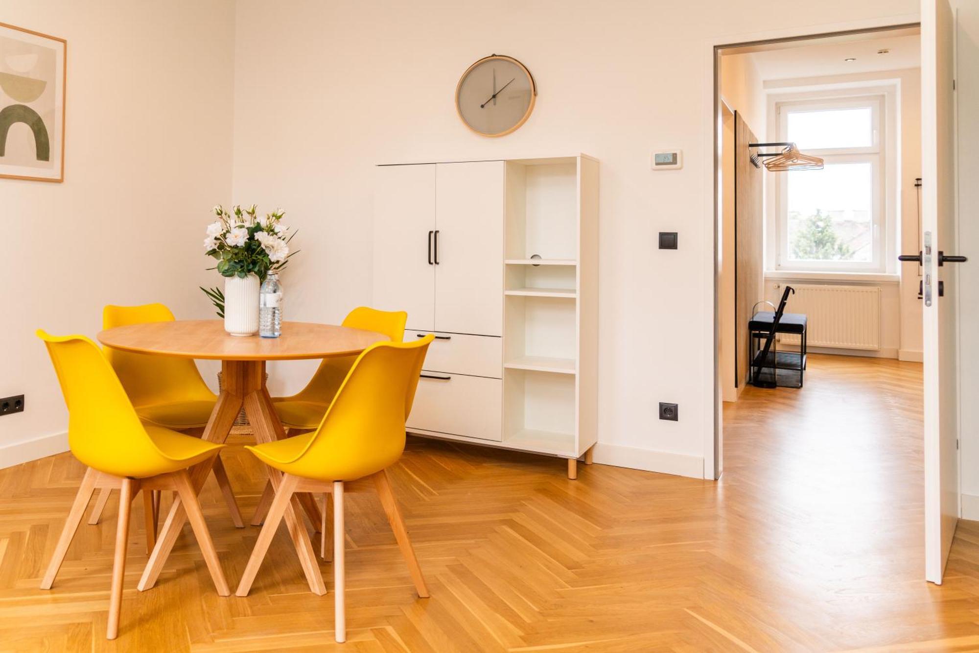 Myflat - Bright Apartment Near Central Station Виена Екстериор снимка