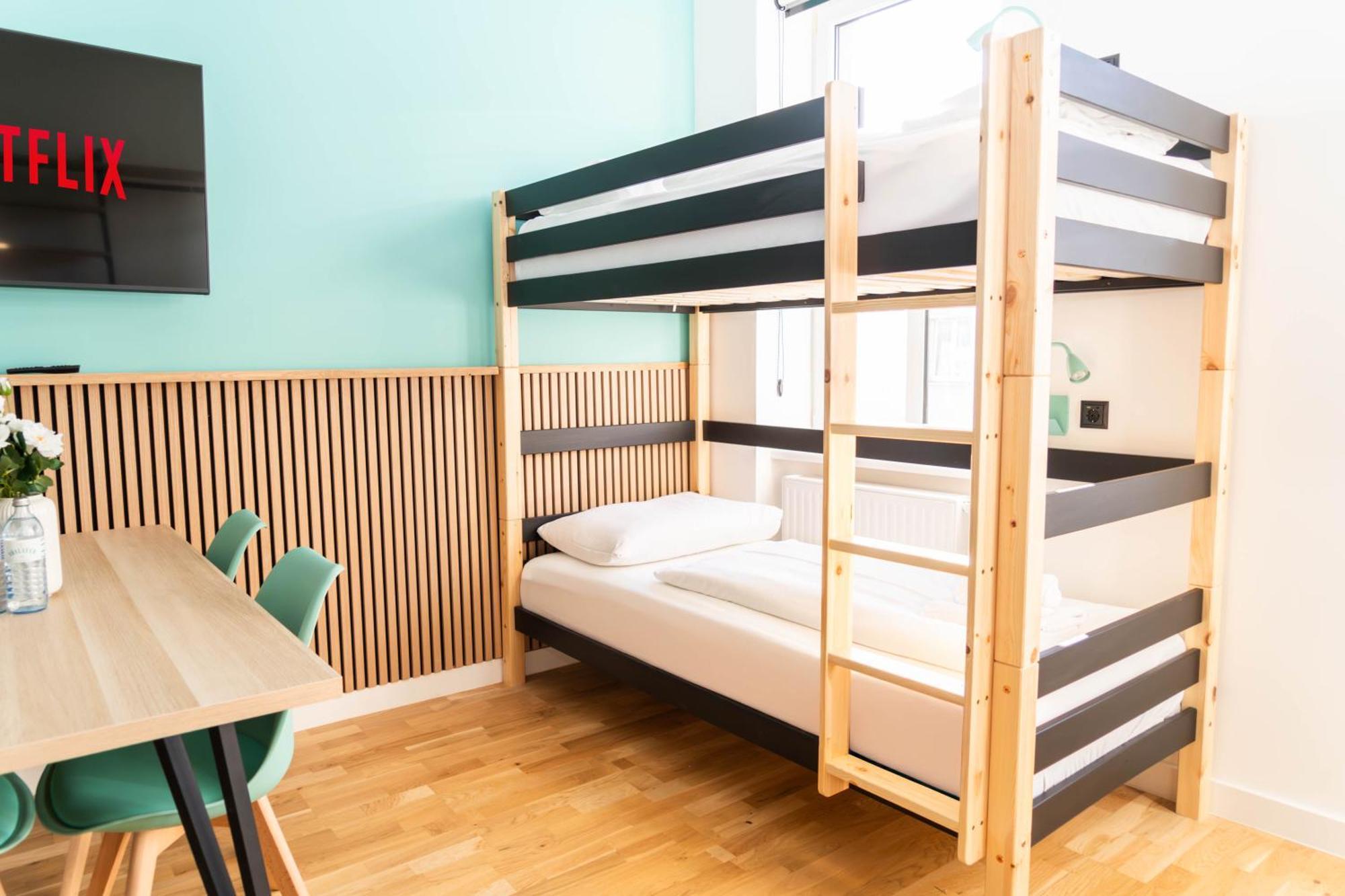 Myflat - Bright Apartment Near Central Station Виена Екстериор снимка