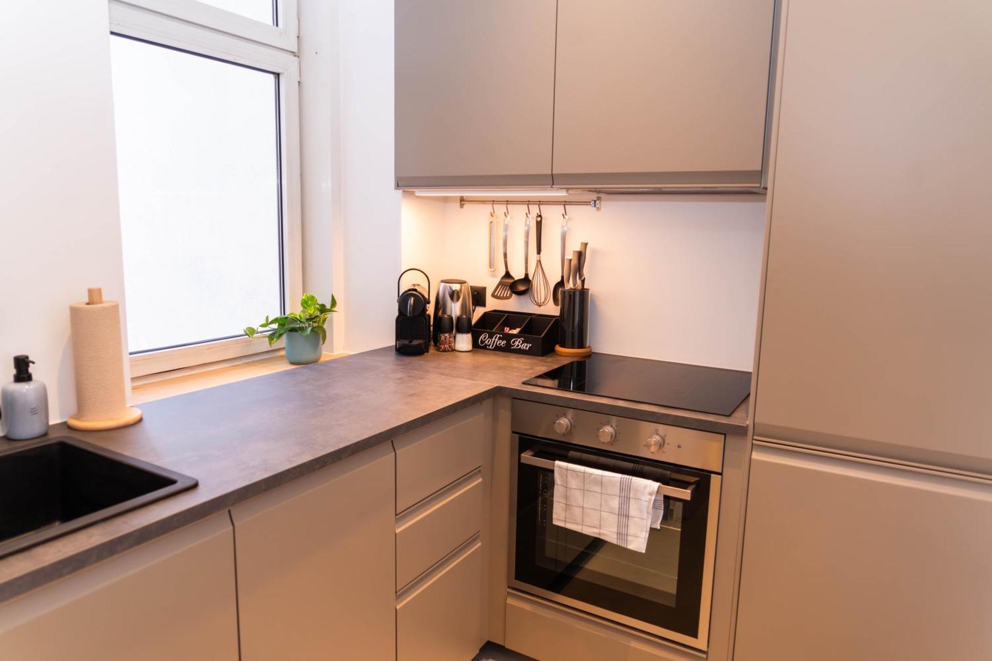 Myflat - Bright Apartment Near Central Station Виена Екстериор снимка