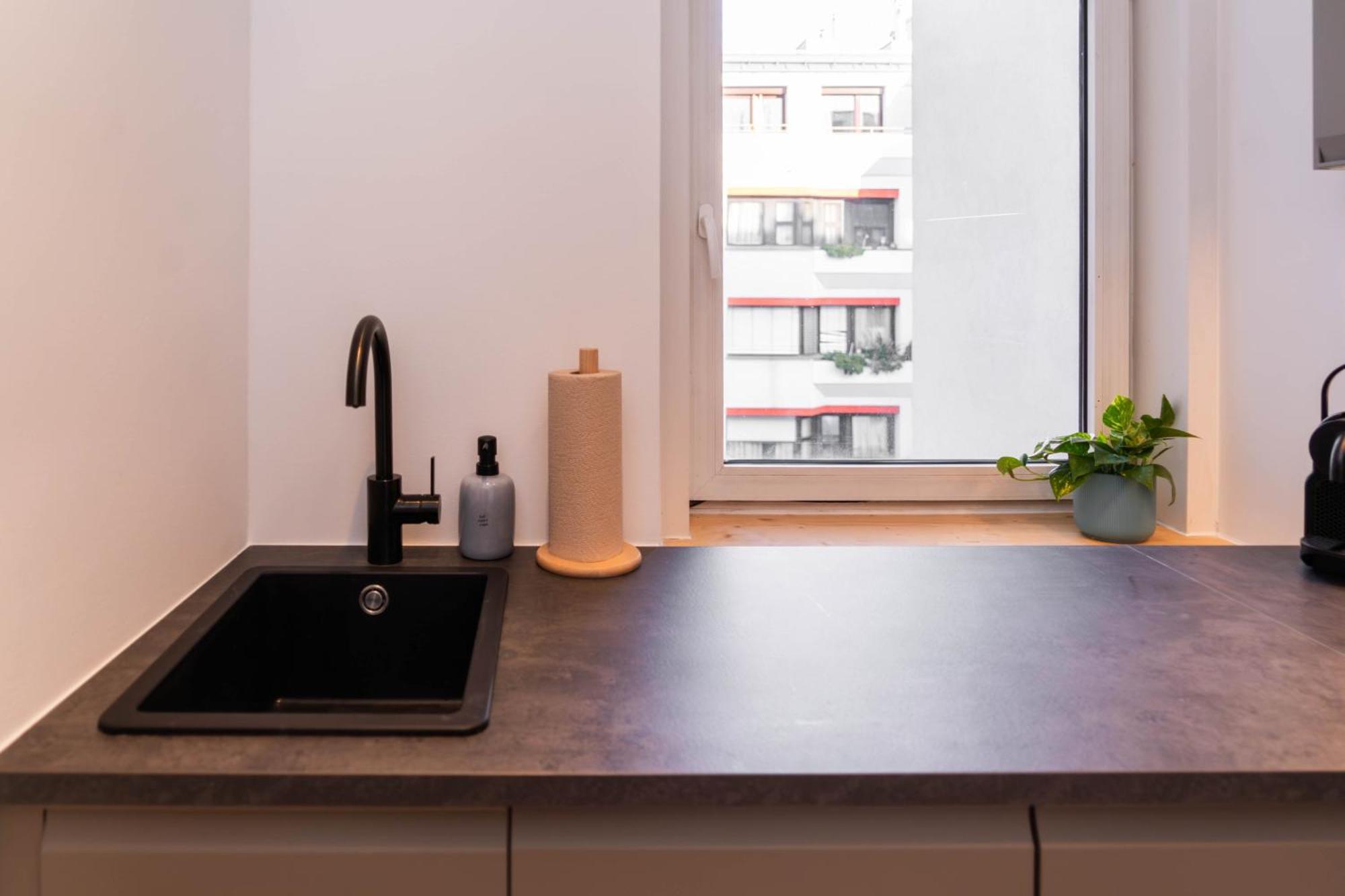 Myflat - Bright Apartment Near Central Station Виена Екстериор снимка